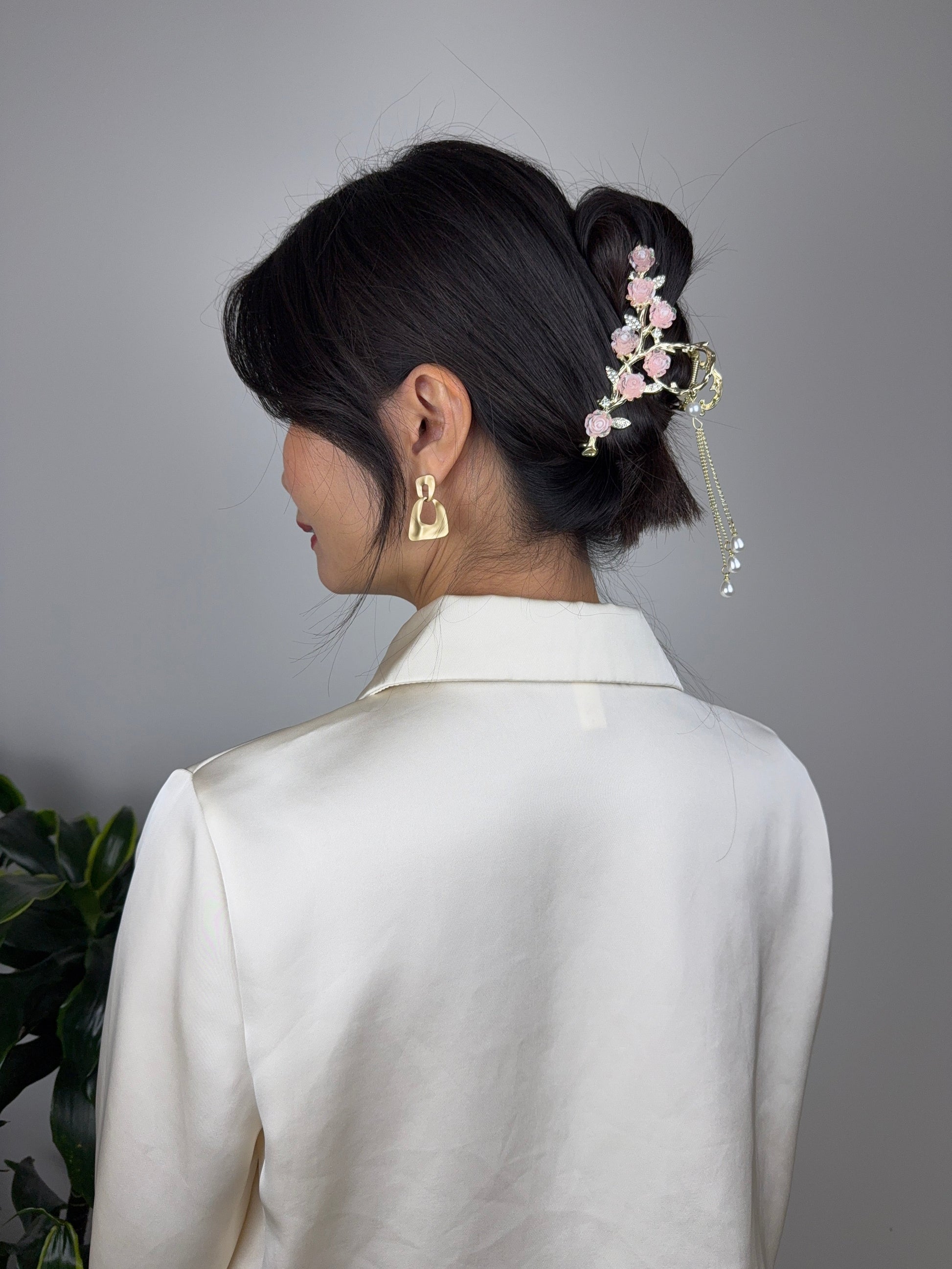 Elegant hårklemme med lyserød rose | MAS SELECTION