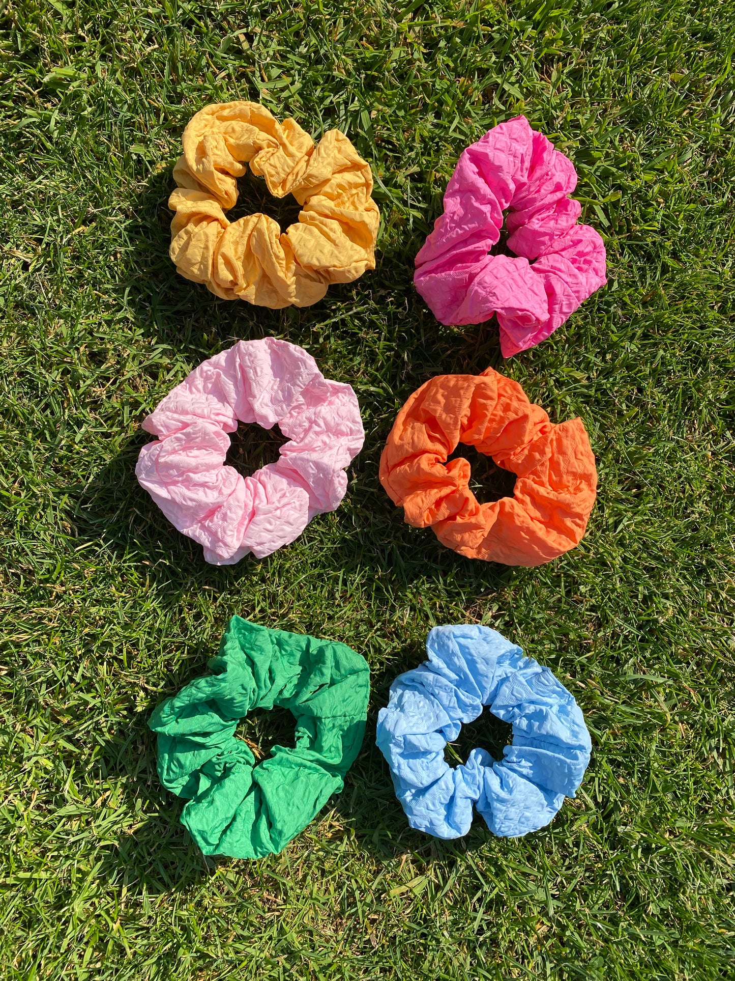 Ensfarvet Scrunchie Lyserød