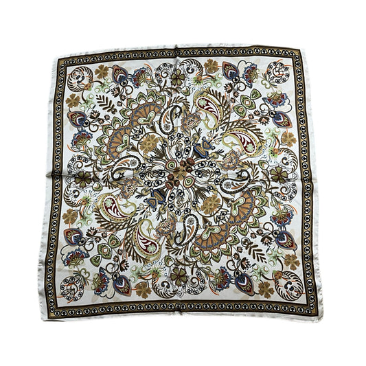 Blomster Satin Tørklæde Creme| MAS SELECTION