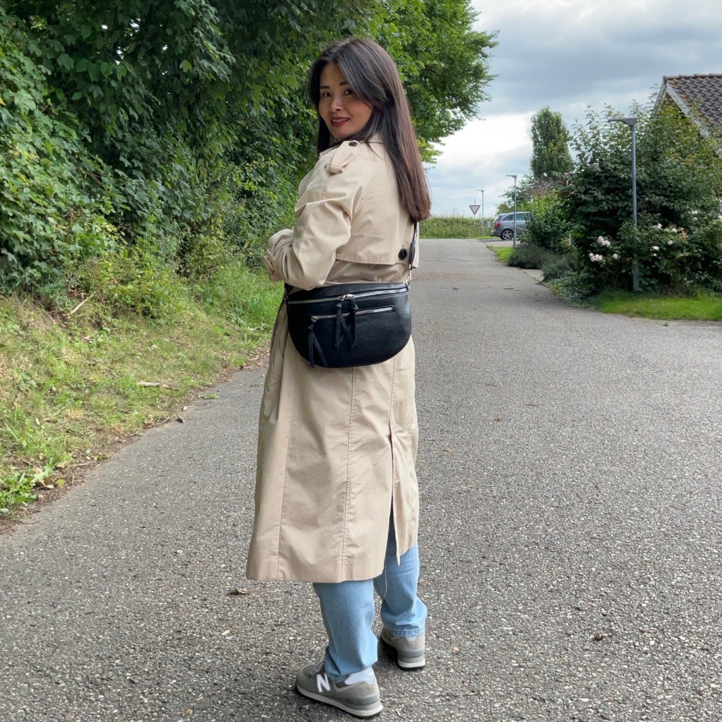 Model med MAS SELECTION MS Bumbag i sort bagside