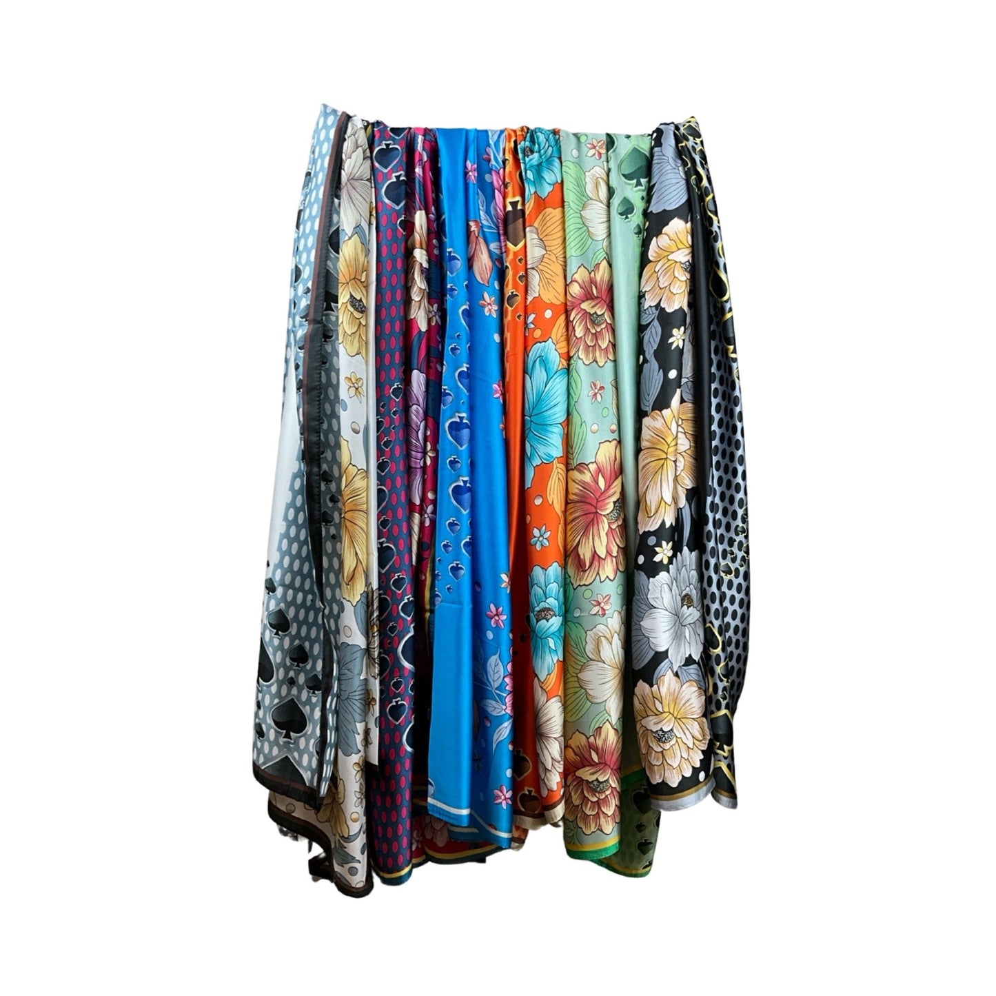 Satin Tørklæde i Blomstermønster i Orange| MAS SELECTION