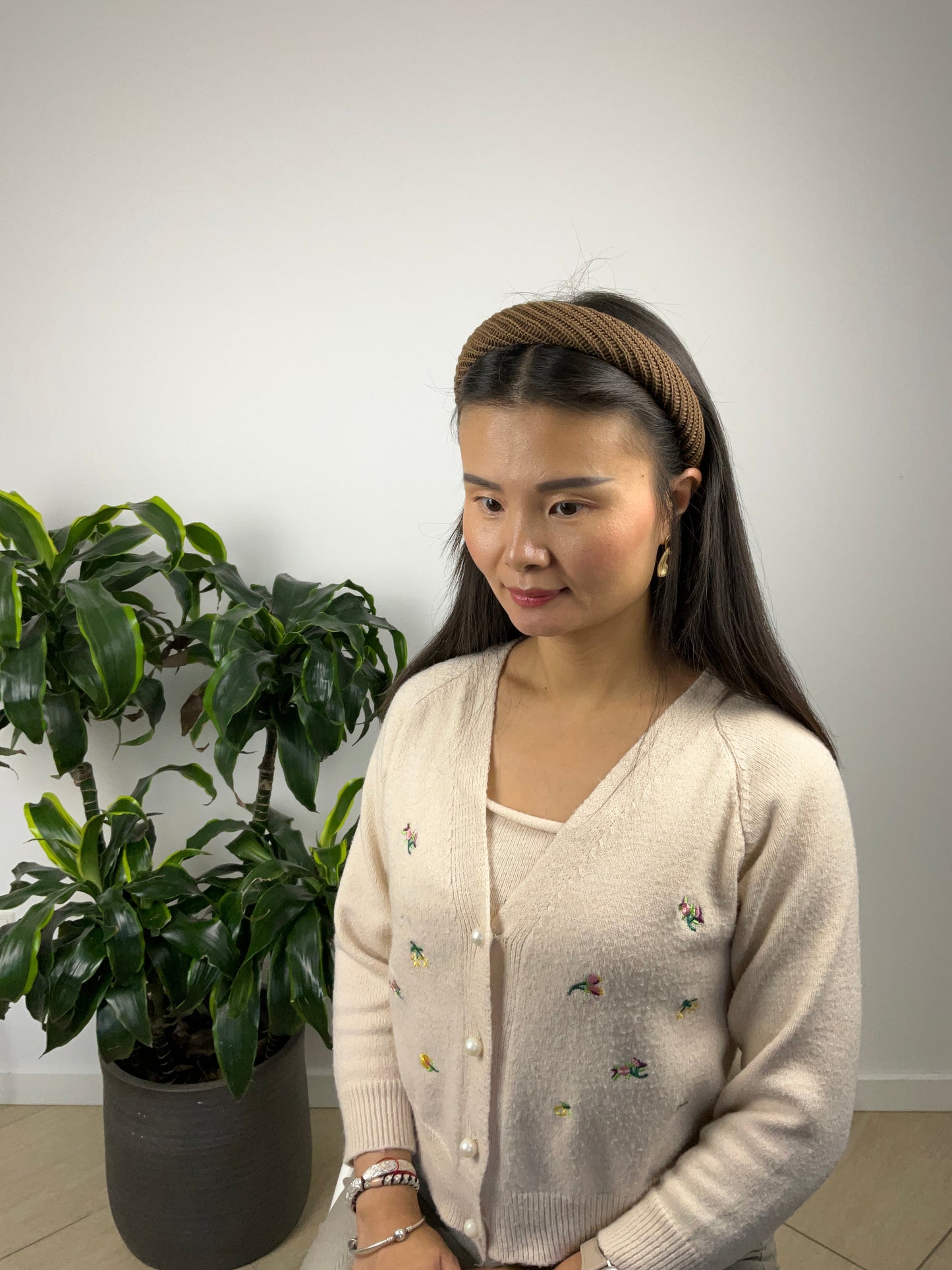 Strikket Hårbøjle Brun| MAS SELECTION