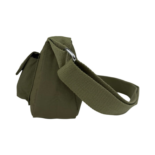 Sidebillede af Helena skuldertaske i mørkegrøn – fremhæver taskens dybde og form