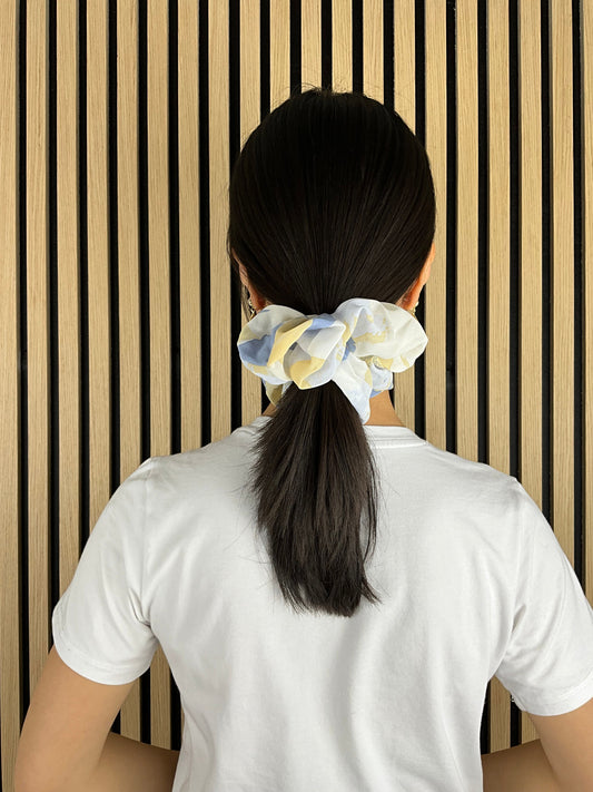 Satin Stor Scrunchie Mix af Farver Beige | MAS SELECTION