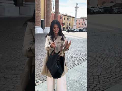 Video viser Veronica 3-i-1 taske i sort – shopper, skuldertaske og clutch. Demonstration af design, størrelse og funktionalitet for hver del. Ideel til både hverdag, arbejde og rejse med fleksibel styling.
