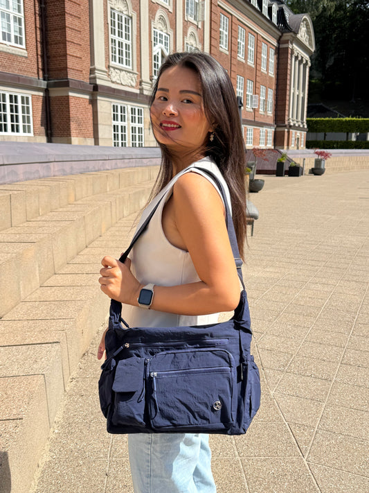 Amelie Skuldertaske i Mørkeblå