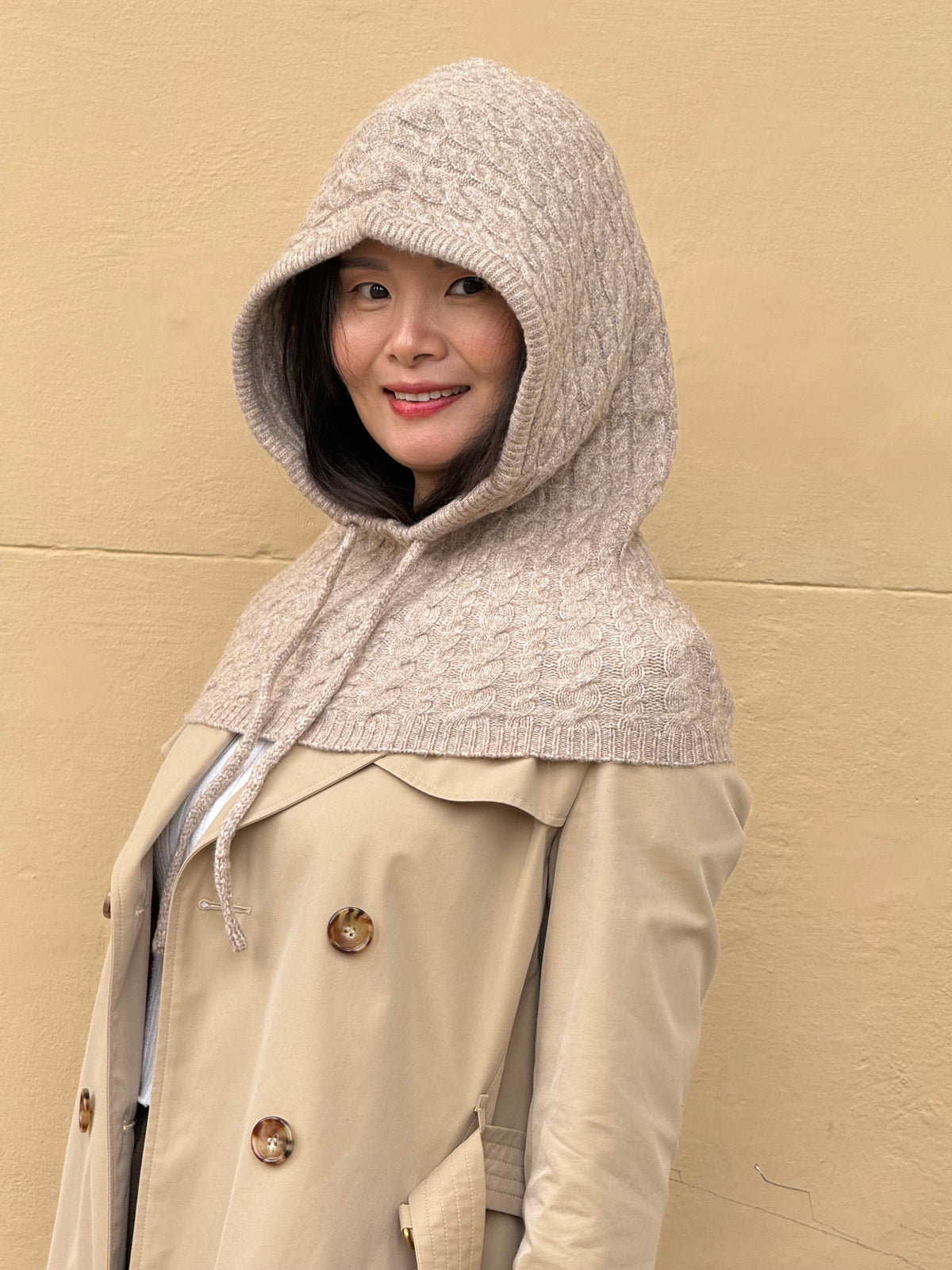 Strikket Balaclava med Snører i Grå