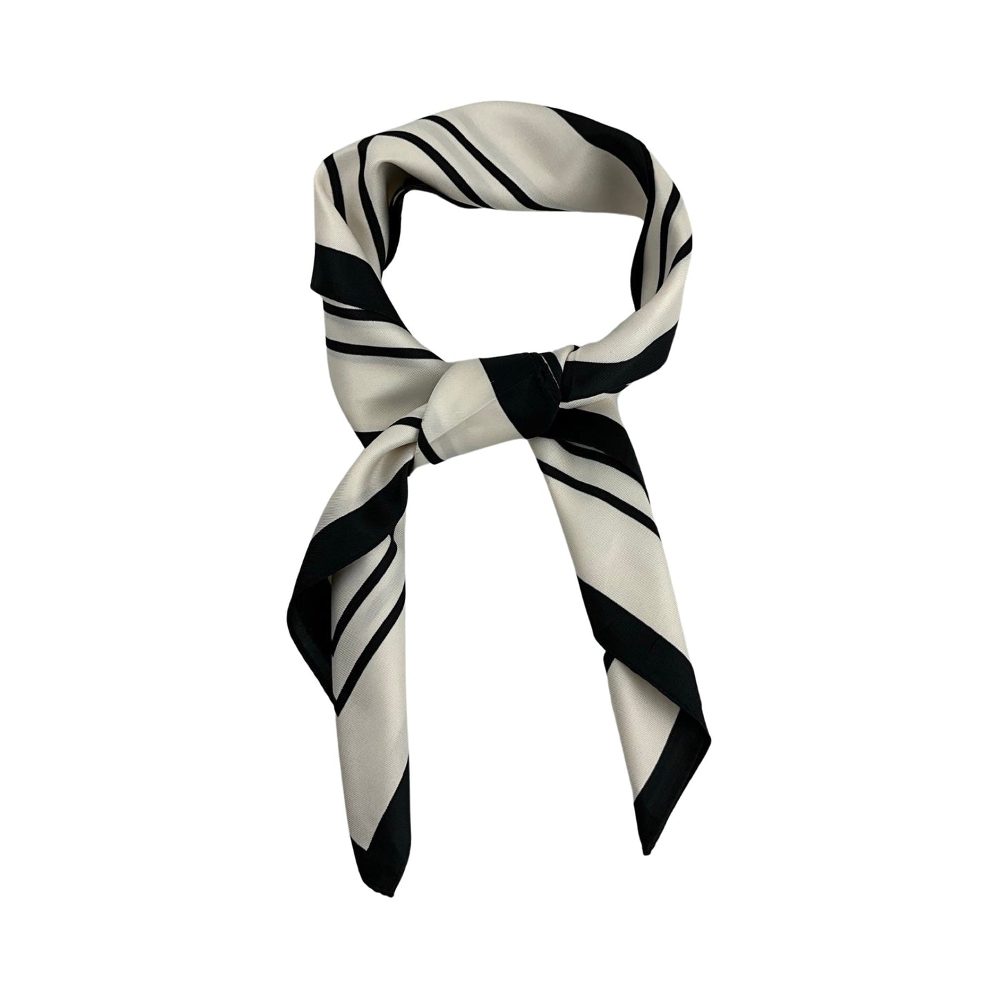 Satin tørklæde med grafisk design i creme og sort print| MAS SELECTION