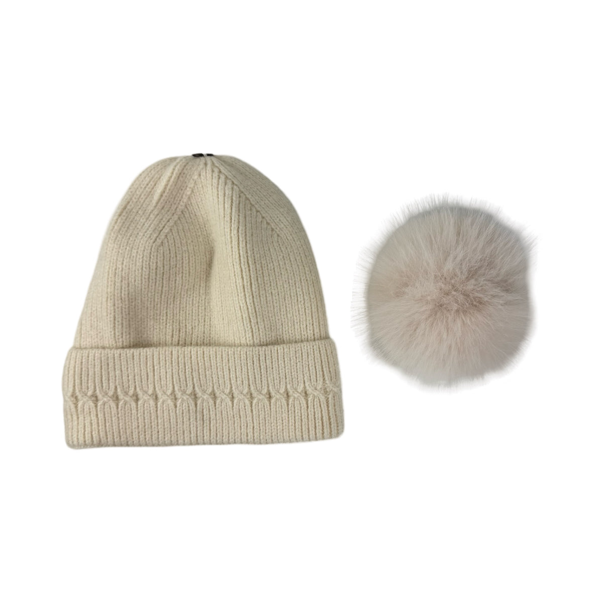 Strikket Hue med Fleece-for og Pompon i Creme