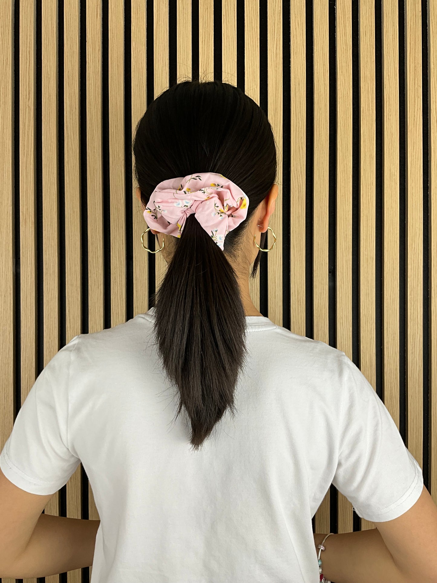 Blomsterscrunchie Lyserød